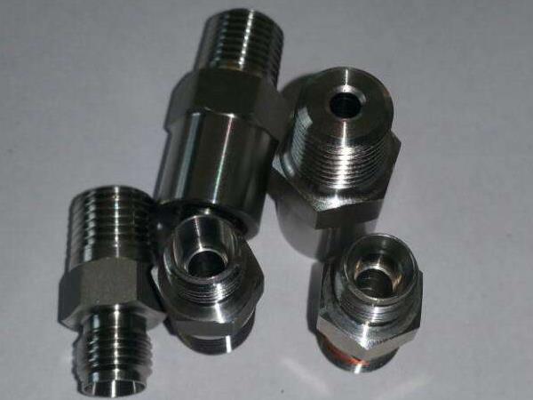  铝合金开云手机站官方版在线登入,开云（中国）
中避免零件变形的方法